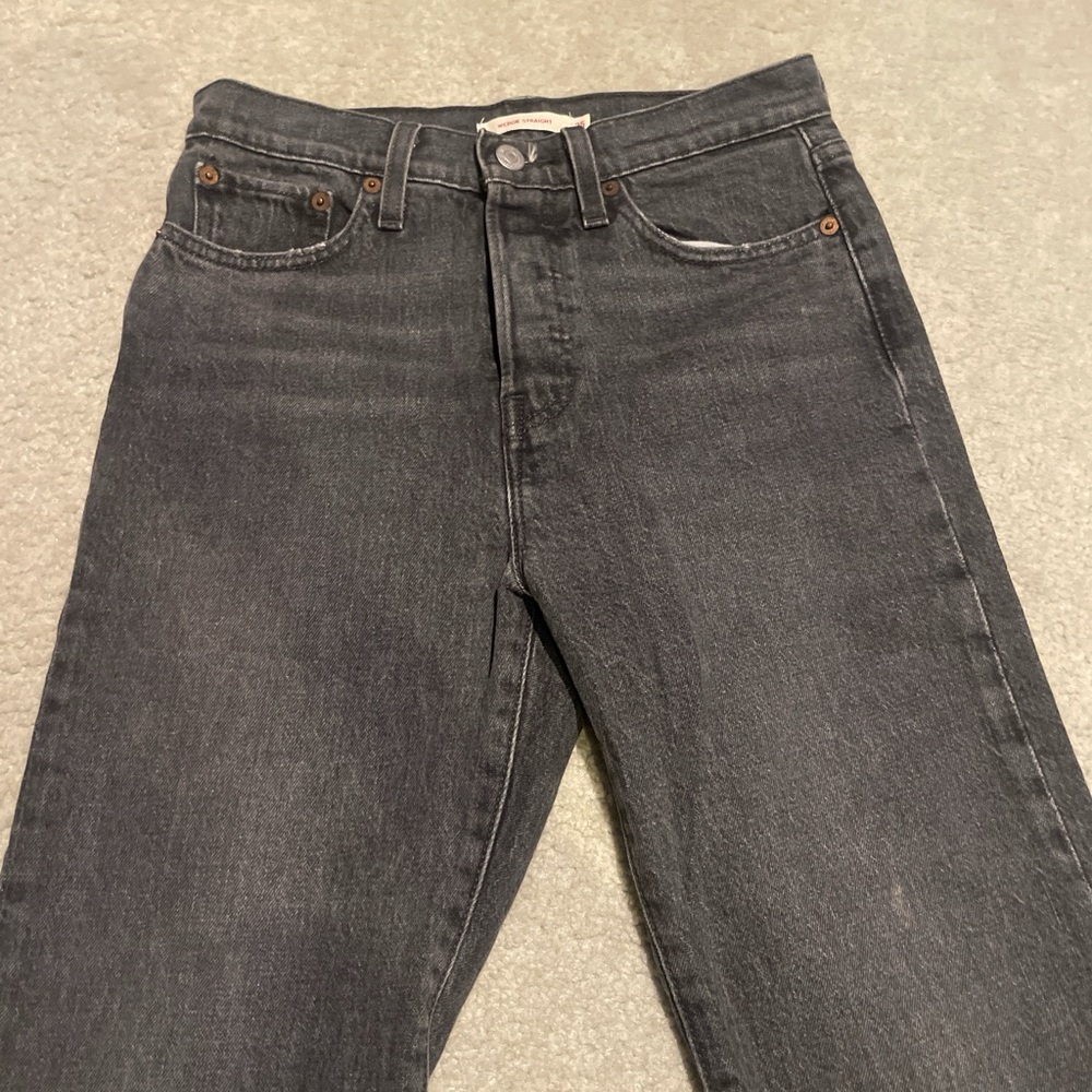 Levi's Black Straight Leg Jeans Modern Style